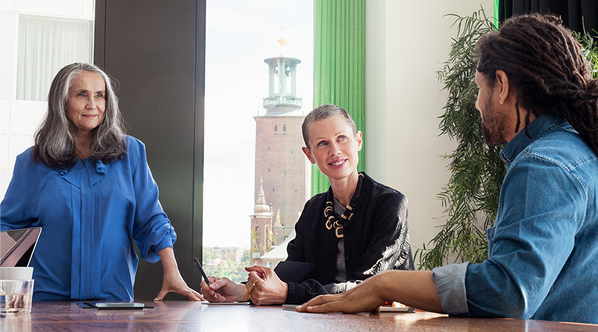 Ett möte med tre personer