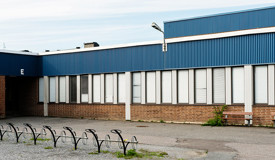 En skolbyggnad