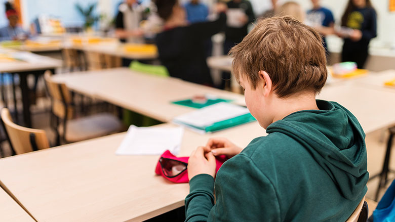 Elev i klassrum
